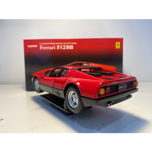 京商 Ferrari 512BB 赤 ミニカー 1/18 1/18 Kyosho Ferrari 512 BB 512BB (Red) Diecast Car Model